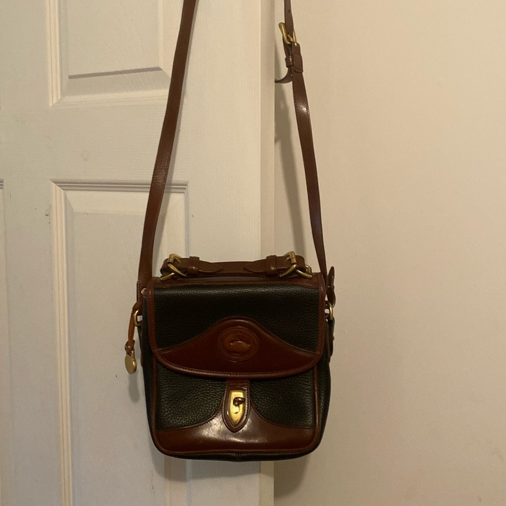 Dooney & Bourke small purse.